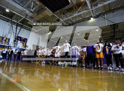 Thumbnail 1 in Warren vs. Lynwood photogallery.