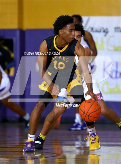 Thumbnail 3 in Warren vs. Lynwood photogallery.