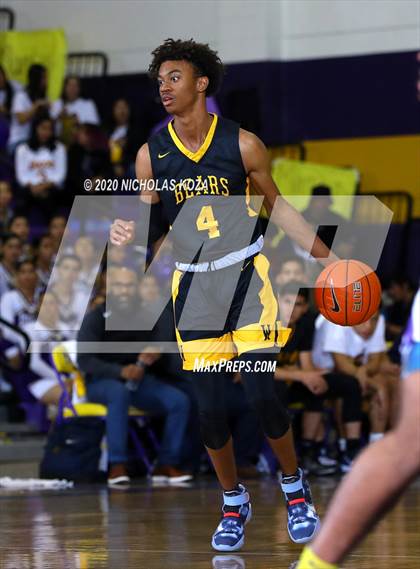 Thumbnail 3 in Warren vs. Lynwood photogallery.