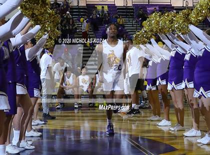 Thumbnail 1 in Warren vs. Lynwood photogallery.
