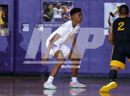Thumbnail 3 in Warren vs. Lynwood photogallery.