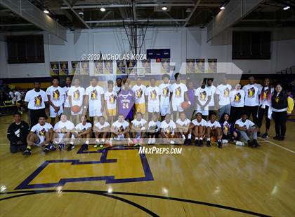 Thumbnail 2 in Warren vs. Lynwood photogallery.