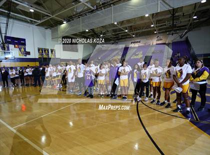 Thumbnail 3 in Warren vs. Lynwood photogallery.