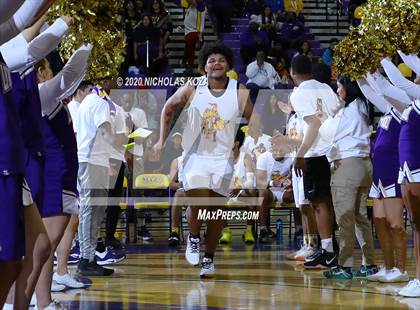 Thumbnail 3 in Warren vs. Lynwood photogallery.