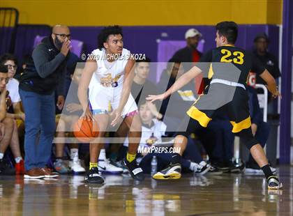 Thumbnail 1 in Warren vs. Lynwood photogallery.