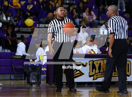 Thumbnail 3 in Warren vs. Lynwood photogallery.
