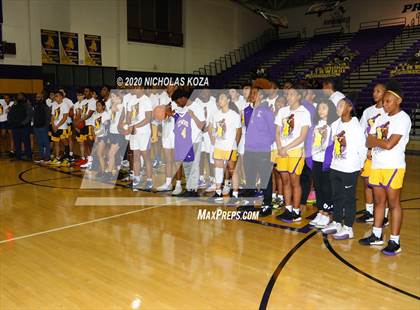 Thumbnail 3 in Warren vs. Lynwood photogallery.