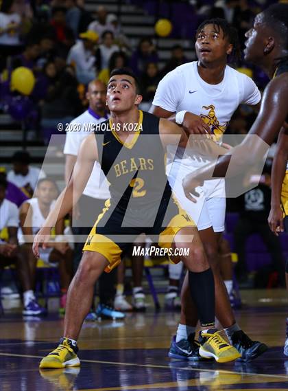 Thumbnail 3 in Warren vs. Lynwood photogallery.