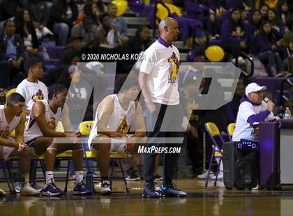 Thumbnail 3 in Warren vs. Lynwood photogallery.
