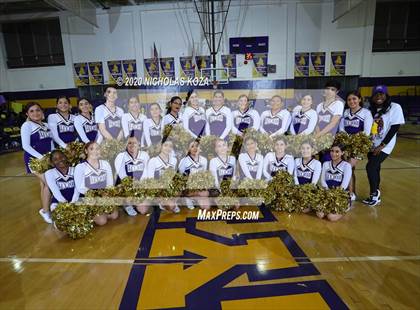 Thumbnail 1 in Warren vs. Lynwood photogallery.