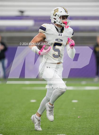 Thumbnail 1 in Seton Catholic vs Royal (WIAA 1A Final) photogallery.