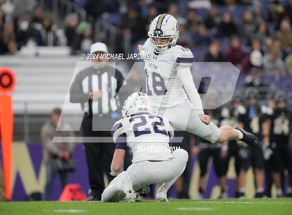 Thumbnail 1 in Seton Catholic vs Royal (WIAA 1A Final) photogallery.