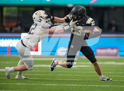 Thumbnail 2 in Seton Catholic vs Royal (WIAA 1A Final) photogallery.