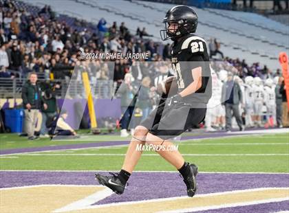 Thumbnail 3 in Seton Catholic vs Royal (WIAA 1A Final) photogallery.