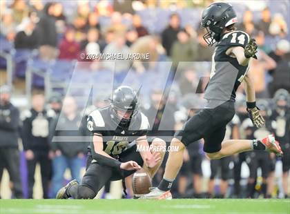 Thumbnail 2 in Seton Catholic vs Royal (WIAA 1A Final) photogallery.