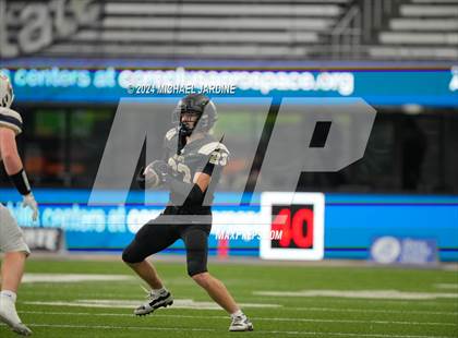 Thumbnail 3 in Seton Catholic vs Royal (WIAA 1A Final) photogallery.