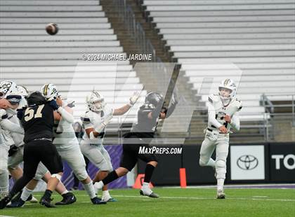 Thumbnail 2 in Seton Catholic vs Royal (WIAA 1A Final) photogallery.