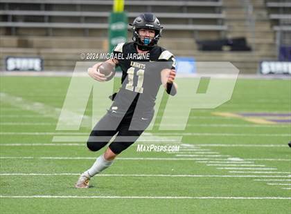 Thumbnail 2 in Seton Catholic vs Royal (WIAA 1A Final) photogallery.