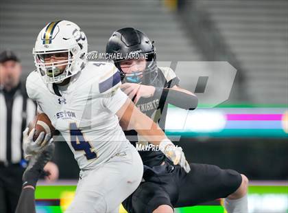 Thumbnail 1 in Seton Catholic vs Royal (WIAA 1A Final) photogallery.