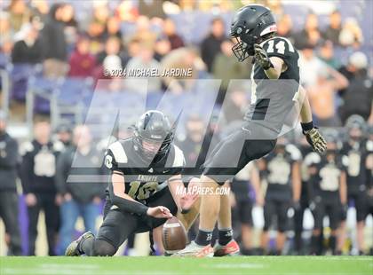 Thumbnail 3 in Seton Catholic vs Royal (WIAA 1A Final) photogallery.