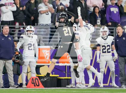 Thumbnail 1 in Seton Catholic vs Royal (WIAA 1A Final) photogallery.