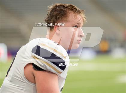 Thumbnail 1 in Seton Catholic vs Royal (WIAA 1A Final) photogallery.