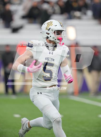 Thumbnail 1 in Seton Catholic vs Royal (WIAA 1A Final) photogallery.