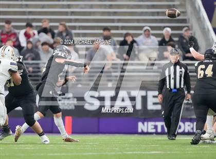 Thumbnail 3 in Seton Catholic vs Royal (WIAA 1A Final) photogallery.