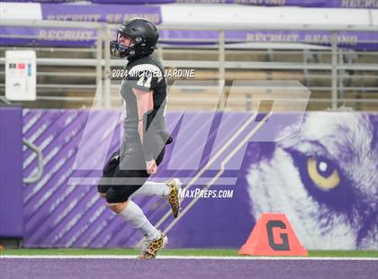 Thumbnail 3 in Seton Catholic vs Royal (WIAA 1A Final) photogallery.