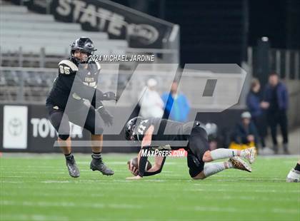 Thumbnail 3 in Seton Catholic vs Royal (WIAA 1A Final) photogallery.