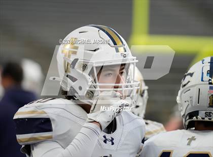Thumbnail 2 in Seton Catholic vs Royal (WIAA 1A Final) photogallery.