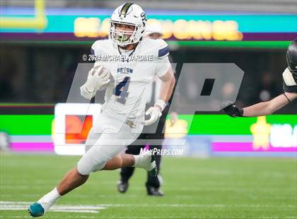 Thumbnail 2 in Seton Catholic vs Royal (WIAA 1A Final) photogallery.