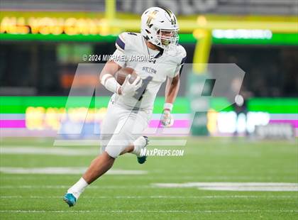 Thumbnail 1 in Seton Catholic vs Royal (WIAA 1A Final) photogallery.