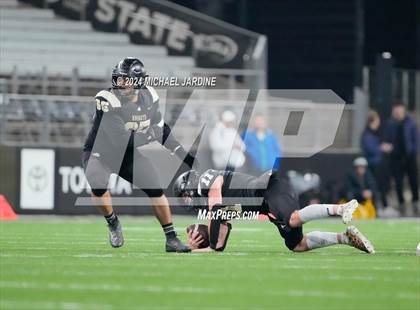 Thumbnail 1 in Seton Catholic vs Royal (WIAA 1A Final) photogallery.