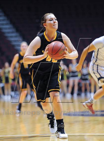 Thumbnail 3 in Flowing Wells vs. Saguaro (AIA D2 Finals) photogallery.
