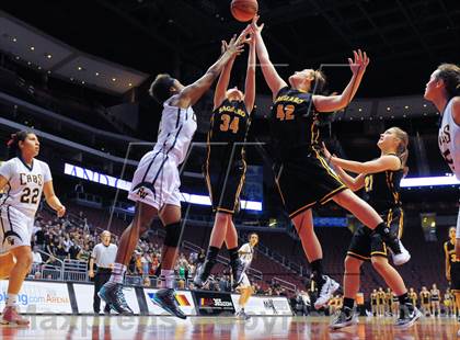Thumbnail 1 in Flowing Wells vs. Saguaro (AIA D2 Finals) photogallery.