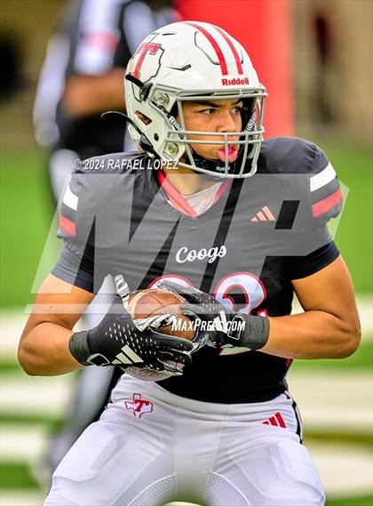 Thumbnail 2 in Cypress Springs vs. Tomball (UIL 6A D2 Football Bi-District) photogallery.