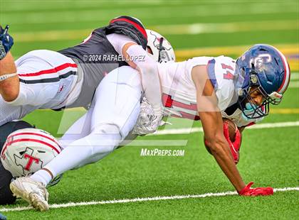Thumbnail 1 in Cypress Springs vs. Tomball (UIL 6A D2 Football Bi-District) photogallery.