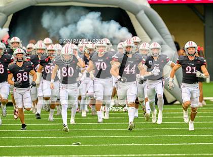 Thumbnail 3 in Cypress Springs vs. Tomball (UIL 6A D2 Football Bi-District) photogallery.