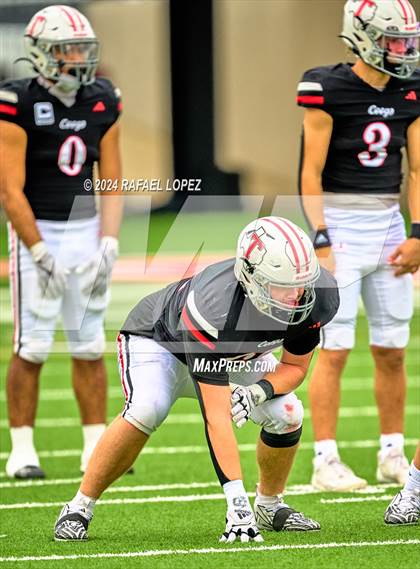 Thumbnail 1 in Cypress Springs vs. Tomball (UIL 6A D2 Football Bi-District) photogallery.