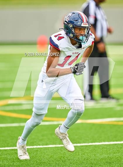 Thumbnail 2 in Cypress Springs vs. Tomball (UIL 6A D2 Football Bi-District) photogallery.