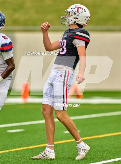 Thumbnail 2 in Cypress Springs vs. Tomball (UIL 6A D2 Football Bi-District) photogallery.