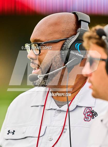 Thumbnail 3 in Cypress Springs vs. Tomball (UIL 6A D2 Football Bi-District) photogallery.
