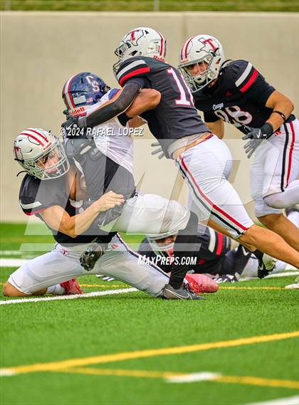 Thumbnail 3 in Cypress Springs vs. Tomball (UIL 6A D2 Football Bi-District) photogallery.