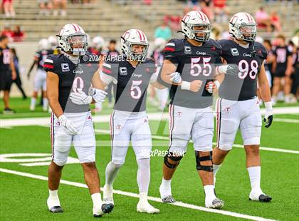 Thumbnail 2 in Cypress Springs vs. Tomball (UIL 6A D2 Football Bi-District) photogallery.