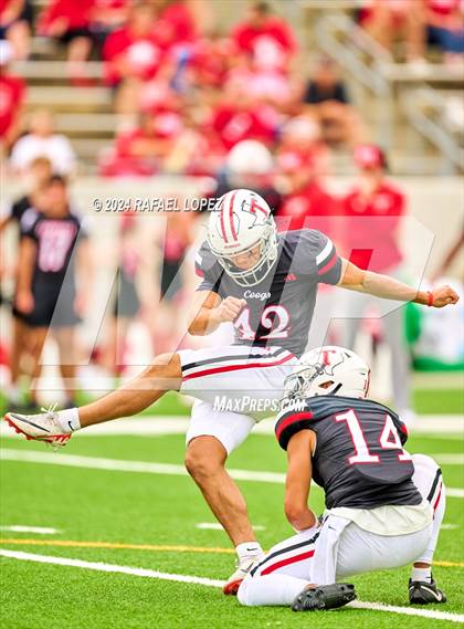 Thumbnail 3 in Cypress Springs vs. Tomball (UIL 6A D2 Football Bi-District) photogallery.
