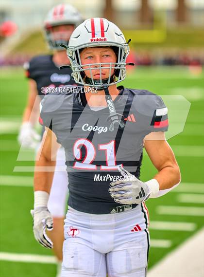 Thumbnail 1 in Cypress Springs vs. Tomball (UIL 6A D2 Football Bi-District) photogallery.