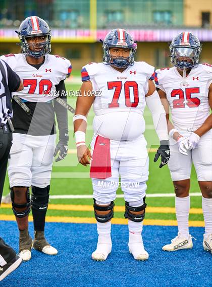 Thumbnail 3 in Cypress Springs vs. Tomball (UIL 6A D2 Football Bi-District) photogallery.