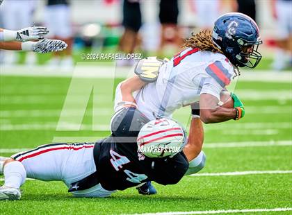 Thumbnail 3 in Cypress Springs vs. Tomball (UIL 6A D2 Football Bi-District) photogallery.