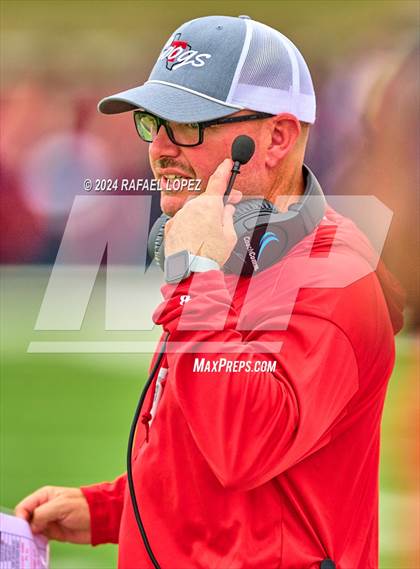 Thumbnail 1 in Cypress Springs vs. Tomball (UIL 6A D2 Football Bi-District) photogallery.